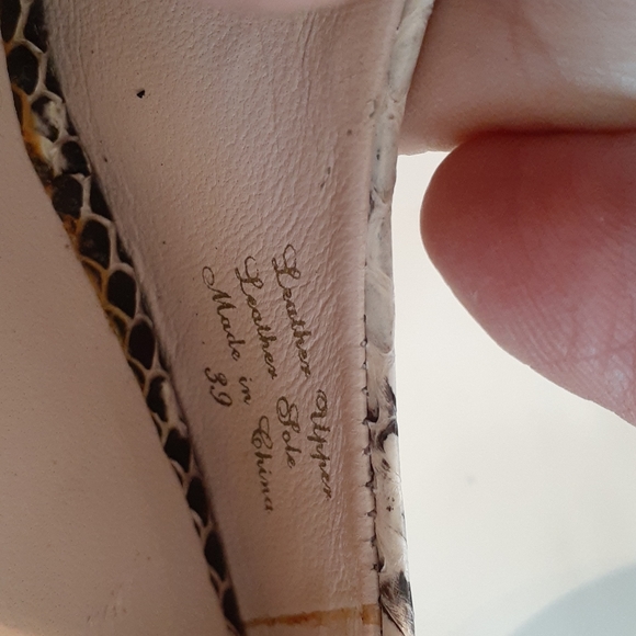 ❤️ #45 Elie Tahari snakeskin leather sling back pumps - Picture 5 of 7